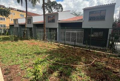 4 Bed Townhouse with En Suite in Westlands Area