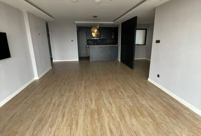 2 Bed Apartment with En Suite in Brookside - 4