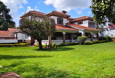 4 Bed House with En Suite in Rosslyn - 3