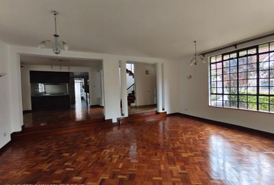 4 Bed Townhouse with En Suite at Lavington Green - 4