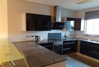 3 Bed Apartment with En Suite at Riverside Drive - 3