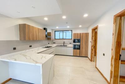 3 Bed Apartment with En Suite at Muthaiga Dr