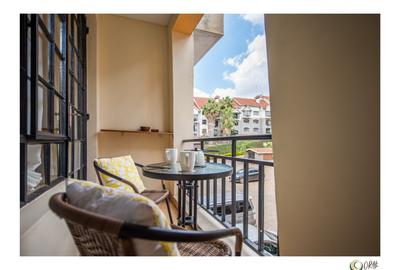 Furnished 2 Bed Apartment with En Suite at Riverside Drive