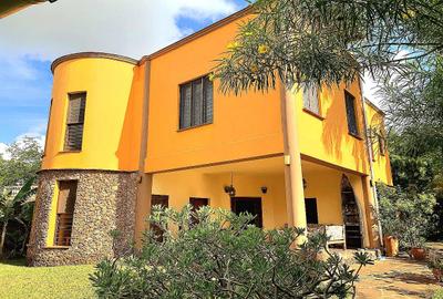 4 Bed Villa with En Suite in Diani