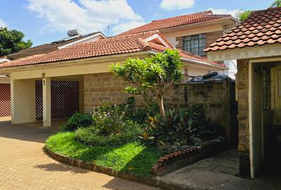 4 Bed Townhouse with En Suite at Lavington