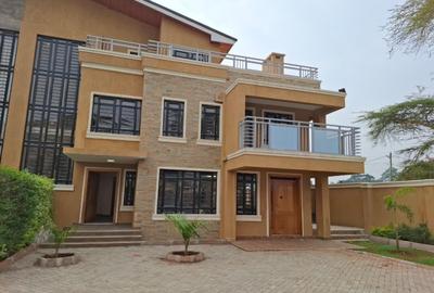 5 Bed Townhouse at Kigwa Road