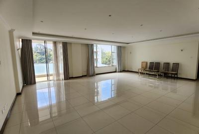 4 Bed Apartment with En Suite at General Mathenge