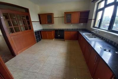 2 Bed Apartment with En Suite at Menelick