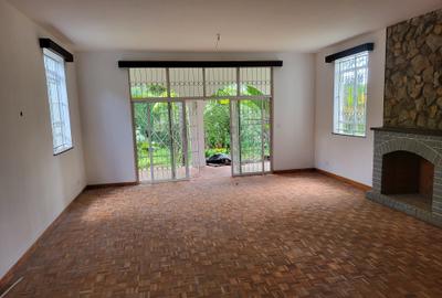 4 Bed House with En Suite in Runda - 3