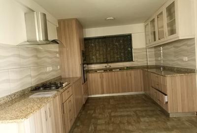 2 Bed Apartment with En Suite at Parklands