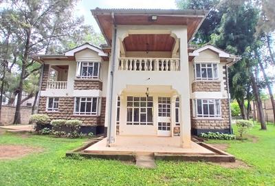 5 Bed Townhouse with En Suite in Lavington