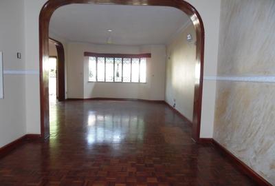 4 Bed Townhouse with En Suite at Lavington