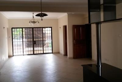 3 Bed Apartment with En Suite at Daidai