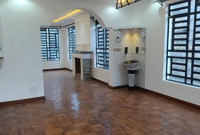 5 Bed Villa with En Suite at Mimosa Drive - 4