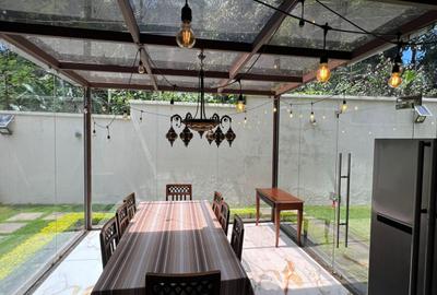 5 Bed Townhouse with En Suite in Lavington - 2