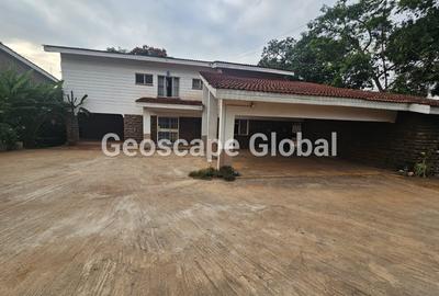 5 Bed House with En Suite in Gigiri