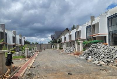4 Bed Villa with En Suite at Eastern Bypass - 2