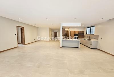 4 Bed Apartment with En Suite in Westlands Area - 4