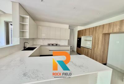 5 Bed Townhouse with En Suite at Grevillea Grove - 2