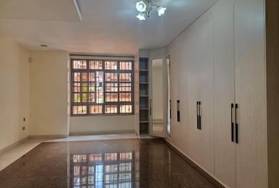 4 Bed Apartment with En Suite in Lavington - 2