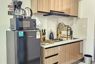 Serviced 1 Bed Apartment with En Suite in Riverside - 3