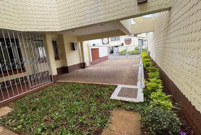 4 Bed Townhouse with En Suite in Kilimani - 2