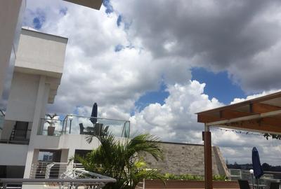 1 Bed Apartment with En Suite in Westlands Area