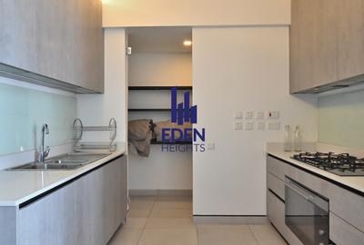 6 Bed Apartment with En Suite in Kilimani