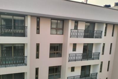 3 Bed Apartment with En Suite in Lavington