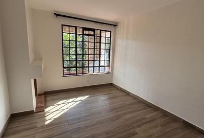 6 Bed House with En Suite in Karen - 2