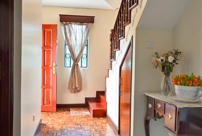 5 Bed Townhouse with En Suite in Lavington