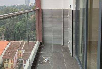 2 Bed Apartment with En Suite at Hatheru Road - 2