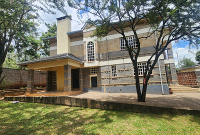 4 Bed House with En Suite at Rimpa - 4