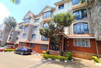 4 Bed Apartment with En Suite in Riverside