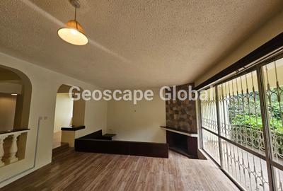 4 Bed House with En Suite in Spring Valley - 2