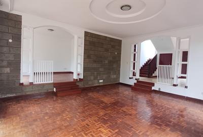 4 Bed Townhouse in Rosslyn - 4