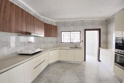 Furnished 3 Bed Apartment with En Suite at Kileleshwa - 4