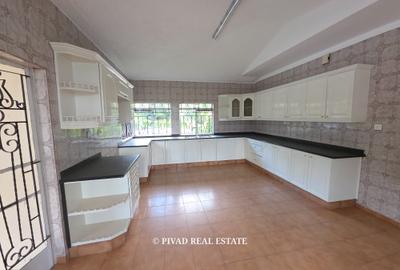 5 Bed House with Garden in Gigiri - 2