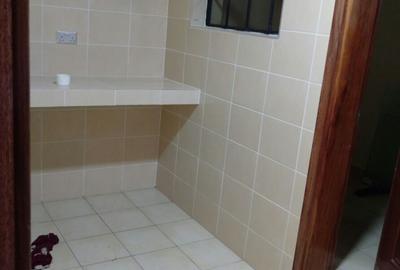 2 Bed Apartment with En Suite in Rhapta Road - 3