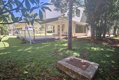 5 Bed Townhouse with En Suite at Runda - 3