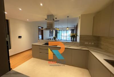 2 Bed Apartment with En Suite in Riverside - 2