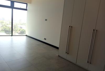 2 Bed Apartment with En Suite at Rhapta Road