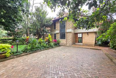 5 Bed Townhouse with En Suite at Convent Drive. - 3