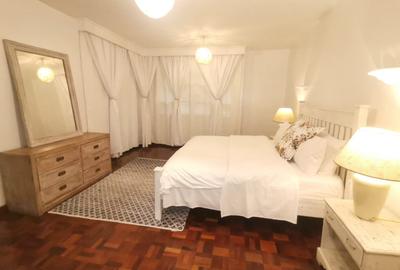 4 Bed Apartment with En Suite in Riverside - 2