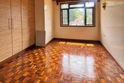 5 Bed Villa in Lavington - 3