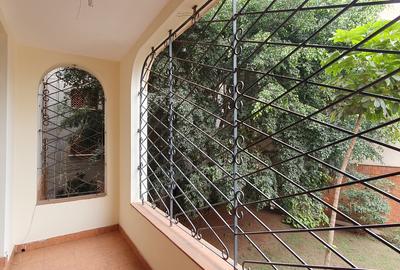 3 Bed Apartment with En Suite in Parklands - 3