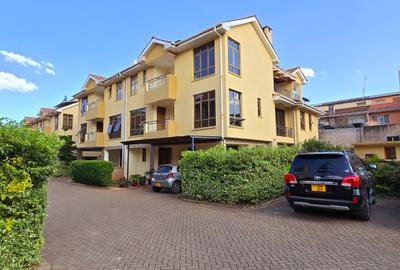 5 Bed Townhouse with En Suite at Lavington Green - 2