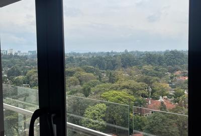 2 Bed Apartment with En Suite at Riverside Dr - 4