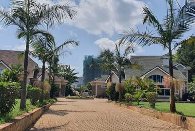 5 Bed Townhouse with Staff Quarters in Runda