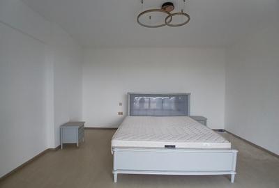 4 Bed Apartment with En Suite at Lavington Valley Arcade - 4